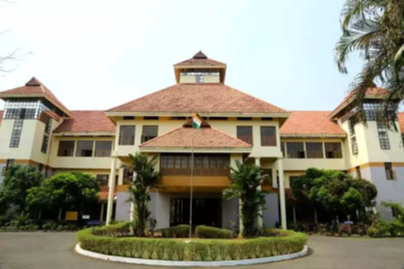 Kerala Governor Halts University's Irregular Admissions and Appointments