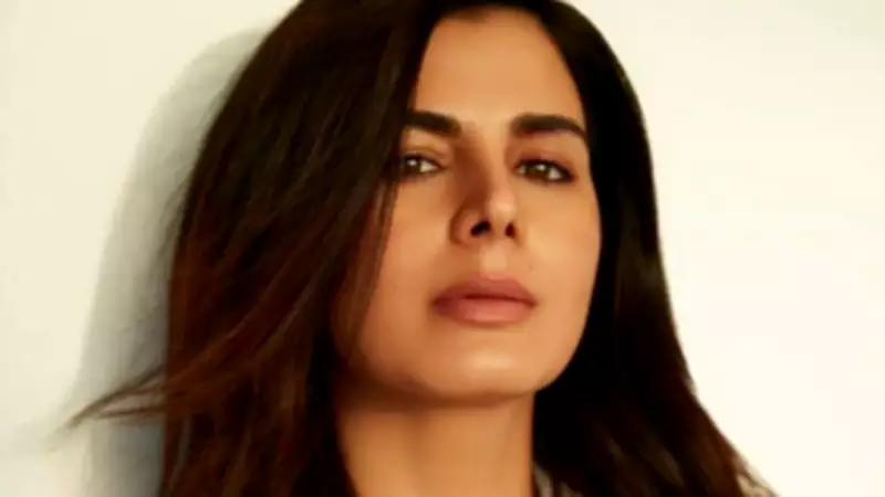 Kirti Kulhari Embraces Villainous Role in Rakesh Sain's Debut Film 'Chakor Ban'