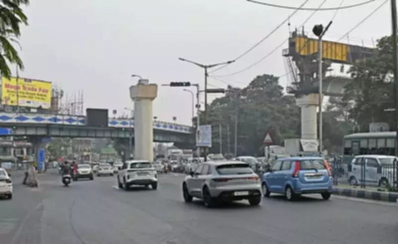 Kolkata Metro Orange Line Delayed to 2028 Due to Chingrighata Impasse, Says GM