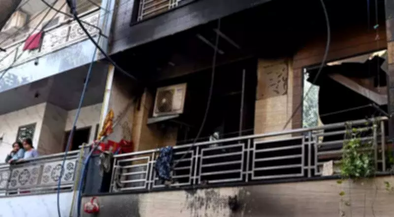 LPG Cylinder Explosion in Delhi's Majlis Park Injures 14, Including Firefighters and Police