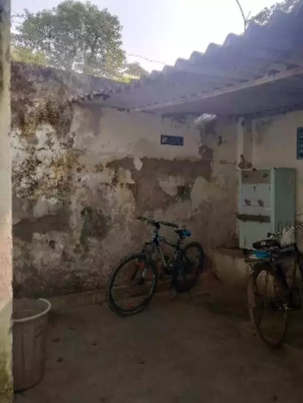 Lucknow University's Arogya Bhawan Faces Severe Medicine Shortage, Poor Infrastructure