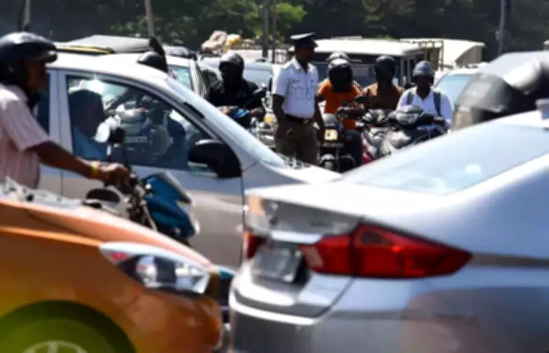 Madurai Police Enforce Traffic Diversions for Meenakshi Temple Float Festival