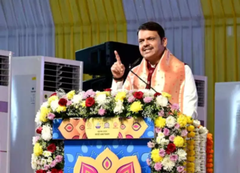 Maharashtra CM Fadnavis Announces AI Language Labs in Schools to Boost Marathi