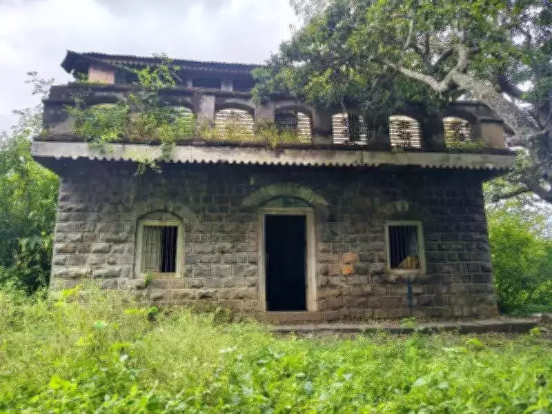 Mahatma Gandhi's Abandoned Navalihal House Sparks Call for Memorial Status