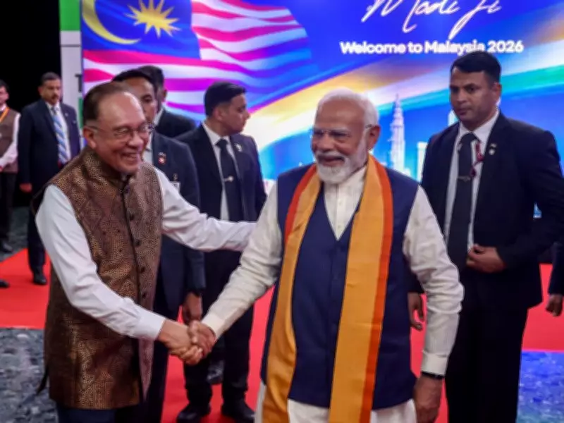 Malaysian PM Ibrahim Hails PM Modi as 'Great Friend' at Vibrant Community Event