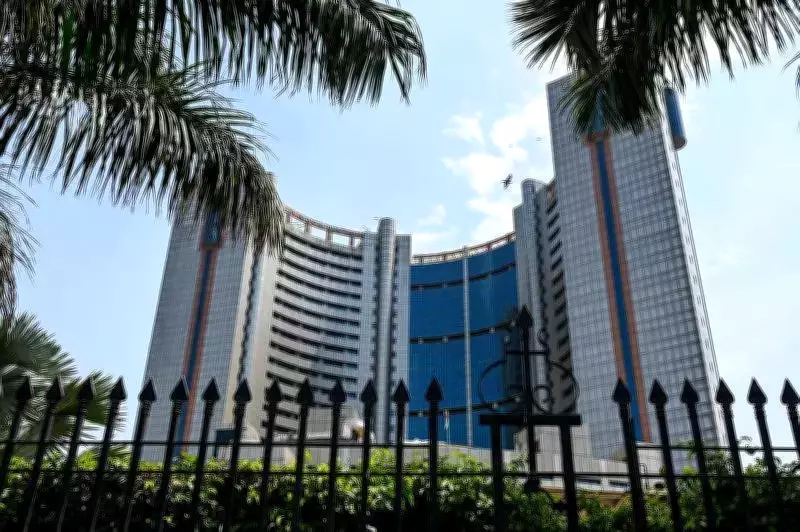 MCD Issues Strict Safety Directives After Fatal Pit Accident in Delhi