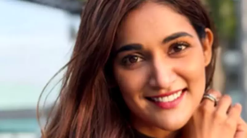 Mukti Mohan Breaks Own Record with 9-Minute Plank, Sister Shakti Challenges Her