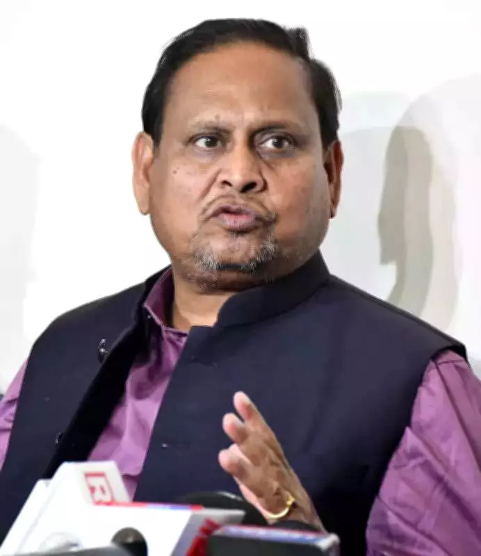 Murshidabad Police Serves Legal Notice to MLA's Wife Over Wetland House