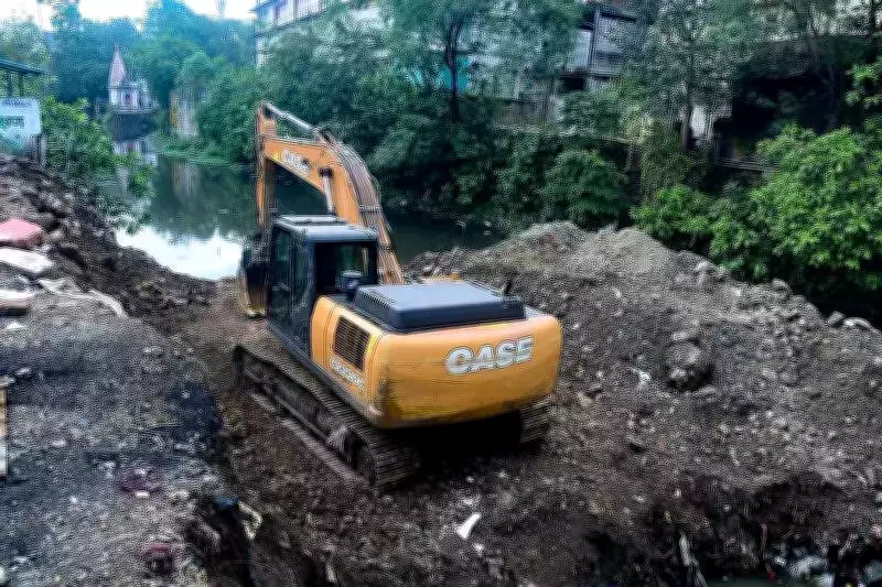 Nagpur Launches Pre-Monsoon Desilting Drive to Combat Annual Flooding Chaos