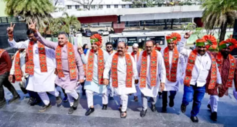 Nagpur Municipal Committee Election Stalls Amid BJP Internal Rift