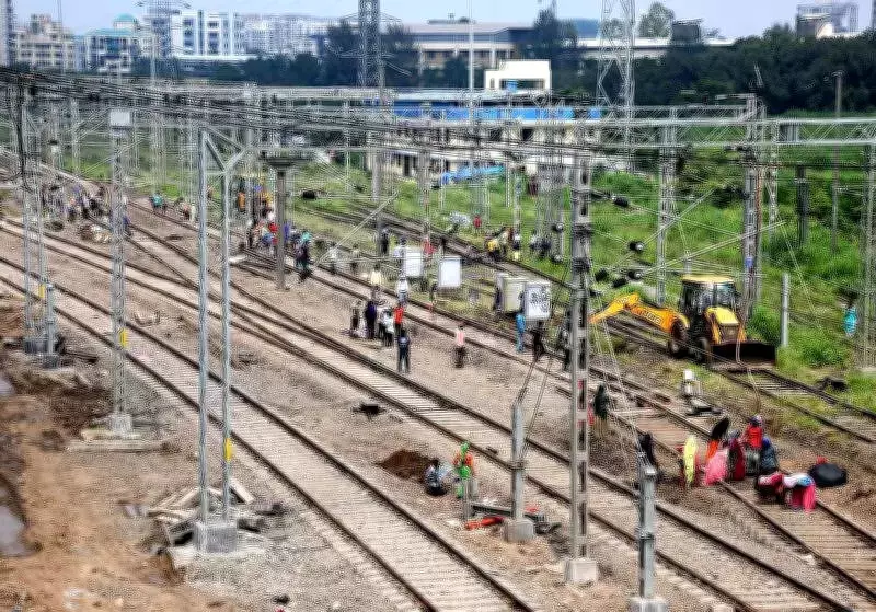 Nashik-Pune Rail Project: Local Committees Vow to Continue Agitation Despite CM's Consultant Announcement