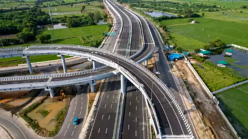 NHAI to Develop India's First Bee Corridors to Reduce Ecological Stress