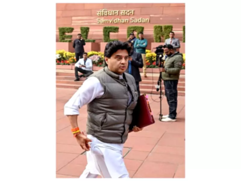 No Change to SIM Binding Rules: Security Takes Precedence, Says Jyotiraditya Scindia