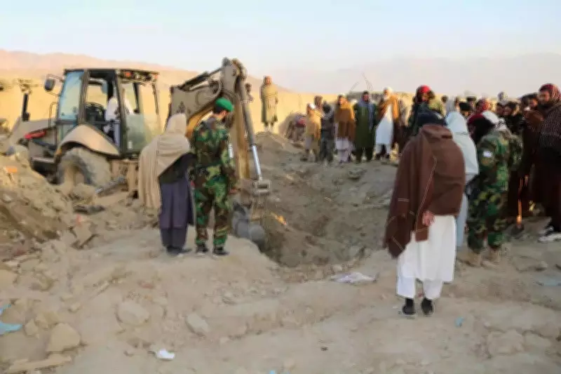 Pakistan Declares 'Open War' Against Afghanistan Following Border Airstrikes