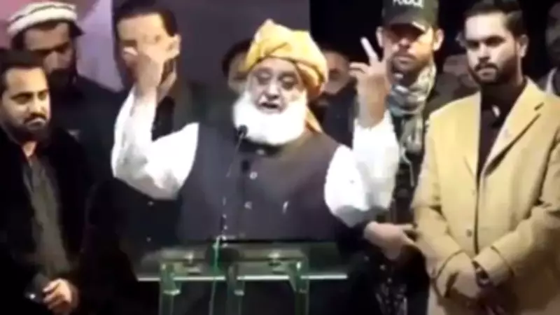 Pakistan Leader Criticizes Government's Afghan Policy on Border Security