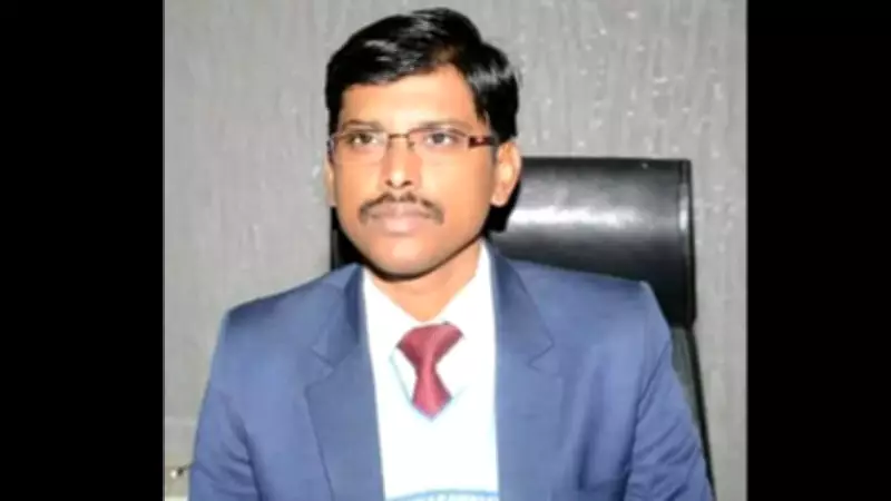 Patna DM Reviews Education: PM Poshan Covers 3,017 Schools, Training for 3,135 Teachers