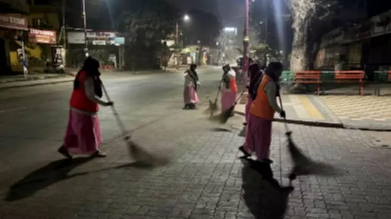 PCMC's Night Sanitation Drive Cleans Pune Roads, Faces Noise Complaints in Nigdi