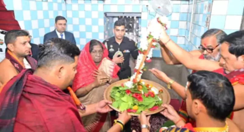 President Murmu Performs Historic Pind Daan at Maa Biraja Temple