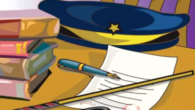 Private Van Overturns Near Vedasandur, One Injured in Dindigul District