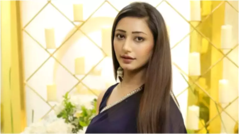 Priya Bakshi Accuses Auto Driver of Bias and Route Deviation in Bandra