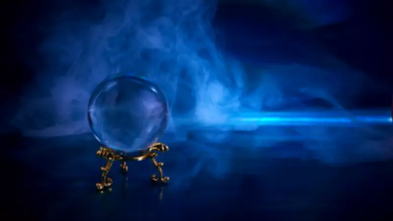 Psychic Craig Hamilton-Parker Predicts US Election Chaos, Meteor, and UFO Disclosure