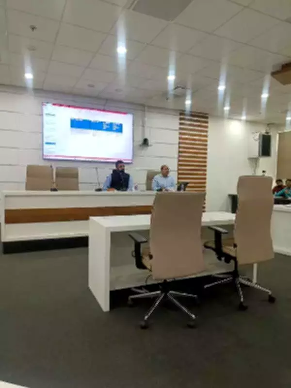 Pune Collector Orders Strict Measures to Reduce Road Accident Fatalities