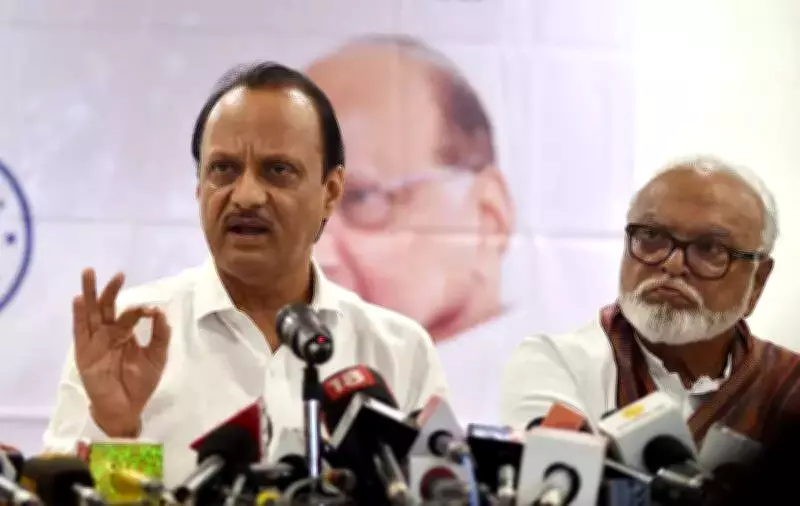 Pune Corporators Honor Ajit Pawar and Suresh Kalmadi in Special Meeting