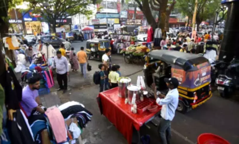 Pune Hawkers Protest Blacklisting Threat, Demand TVC Meeting Amid Fee Dispute