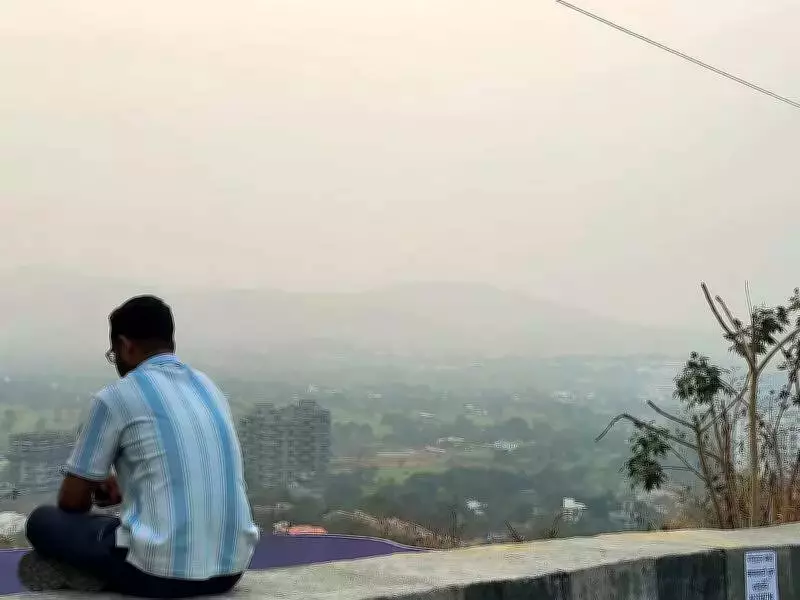 Pune Residents See Brief Cool Morning as IMD Warns of Rising Temperatures Ahead