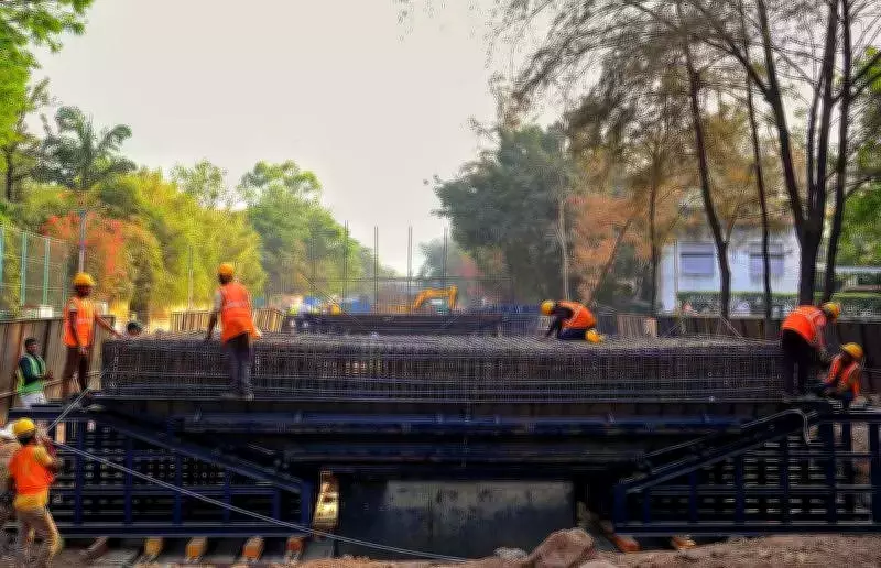 Pune's Sadhu Vaswani Bridge Faces Delays, New Target Set Before Monsoon