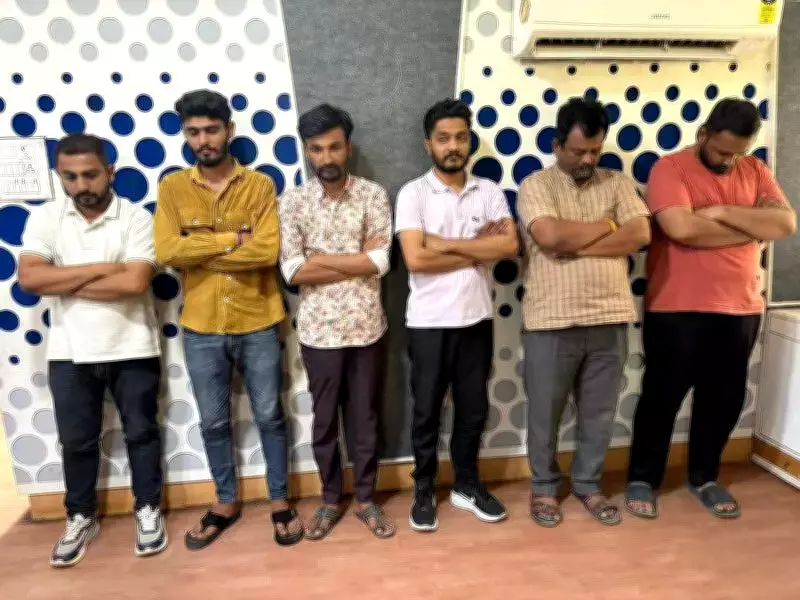 Rajkot Police Busts Rs 380 Crore Cyberfraud Racket, Six Arrested in Mule Account Scheme