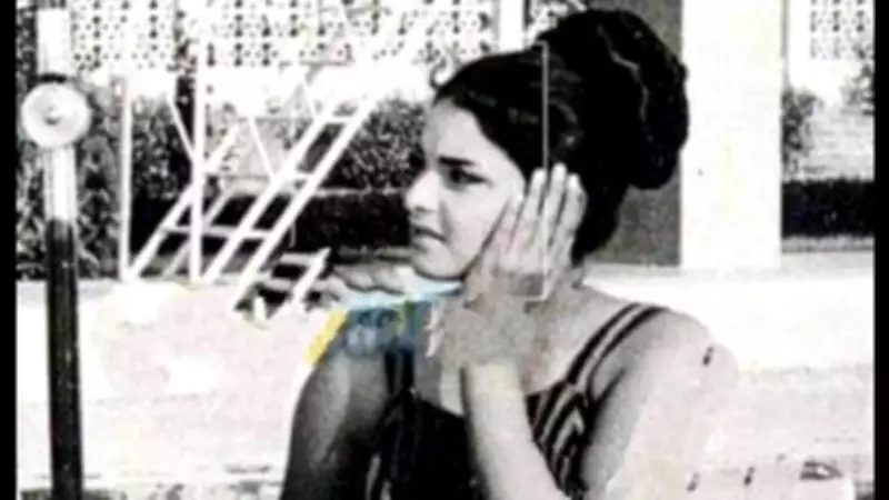 Rekha's Unwanted Stardom: Forced into Films at 13 by Mother's Push