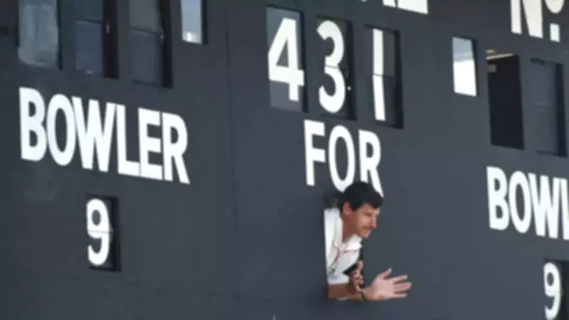 Richard Hadlee's Historic 400th Test Wicket: Redefining Bowling Limits in 1990