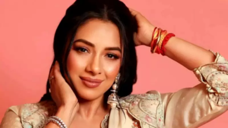 Rupali Ganguly Recreates Iconic 'Teri Dulhan Sajaoongi' with Mother in Viral Dance Reel