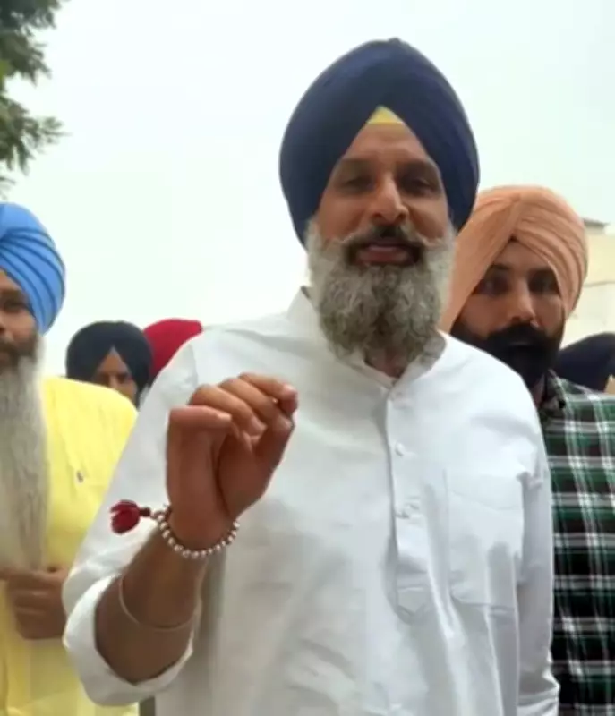 SAD Leader Conducts Roadshow in Amritsar Constituency Ahead of Elections