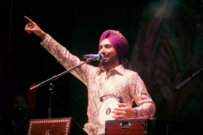Satinder Sartaaj Captivates Full Stadium, Showcasing Surging Popularity of Live Performances