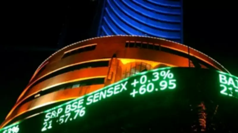 Sensex and Nifty End Flat Amid Volatile Trading; IT Stocks See Decline