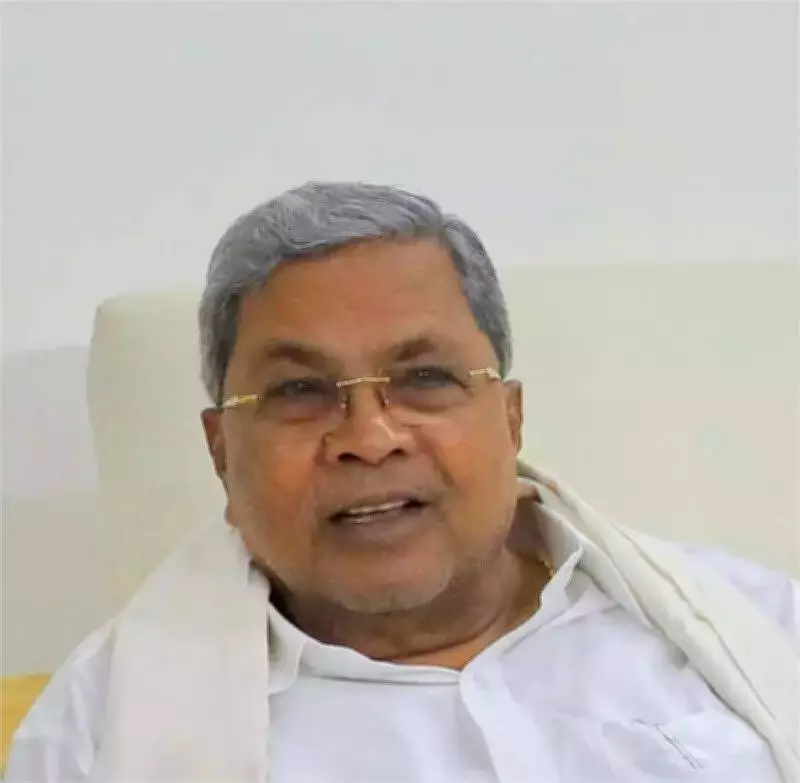 Siddaramaiah Questions Universities Over Staff Shortages, Stresses AI-Era Rationalization