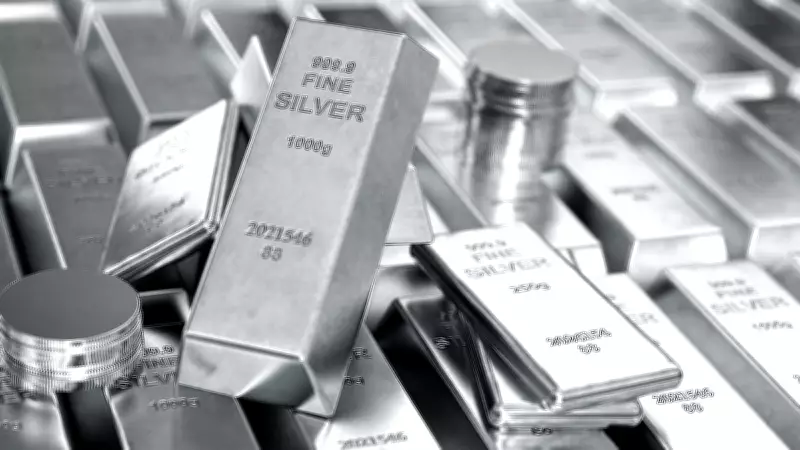 Silver Futures Surge by Rs 5,465 to Rs 2,41,900 per Kilogram