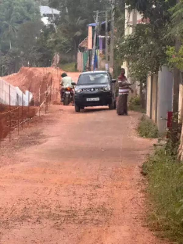Southern Railway Agrees to Build Road After Public Protest in Thiruvananthapuram