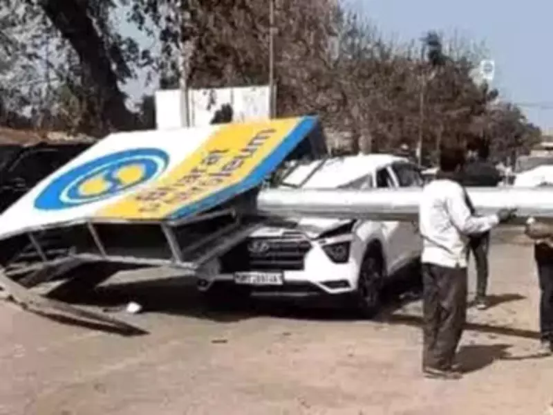 SP Leader Crushed by Falling High Mast Pole in Pratapgarh, Uttar Pradesh