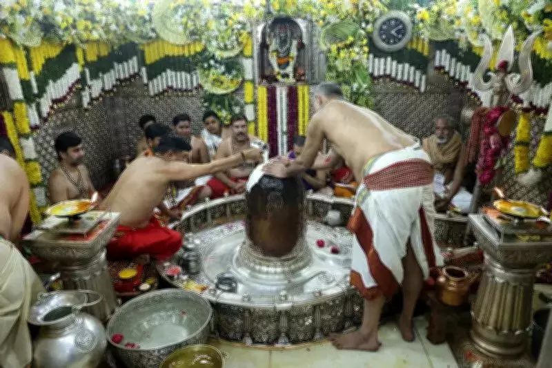 Special Prayers at Mahakaleshwar Temple for India's T20 World Cup Clash Against Pakistan