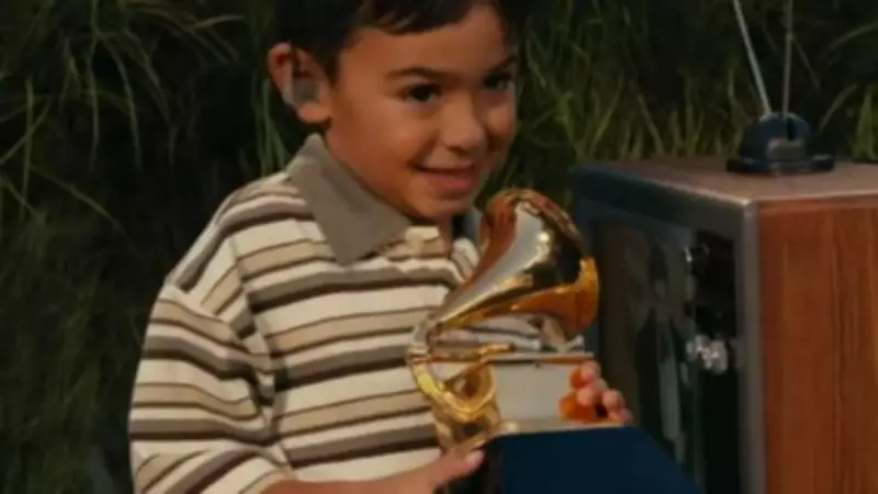 Super Bowl Halftime Boy Mistaken for Detained Child, Actually Child Actor