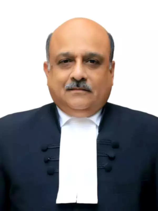 Supreme Court Collegium Recommends Justice Dharmadhikari as Madras HC Chief Justice