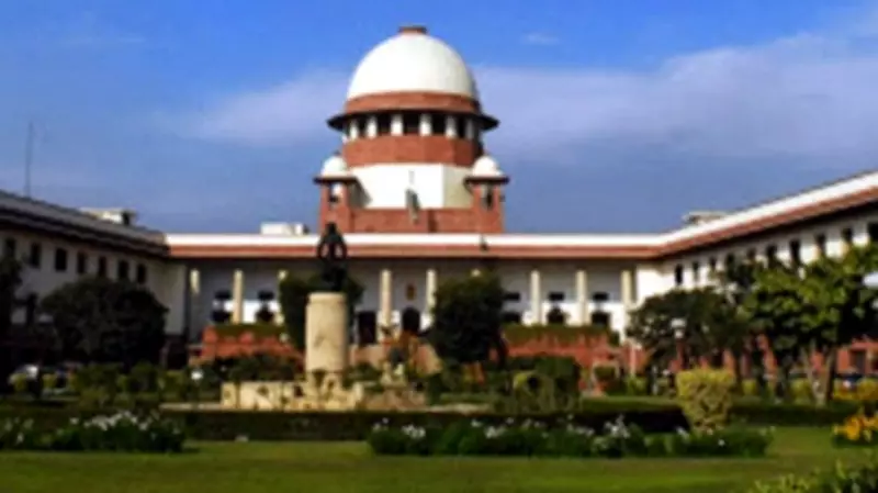 Supreme Court Issues Notice to Centre Over RTI Act Amendment Challenge