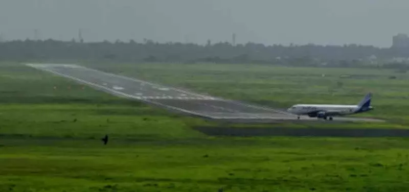 Surat Airport Night Parking Bays Allotted to Private Operators, Scheduled Airlines Left Out