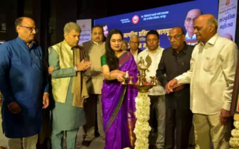 Suresh Wadkar and Padmini Kolhapure Enchant Nagpur's Senior Citizens at Cultural Festival