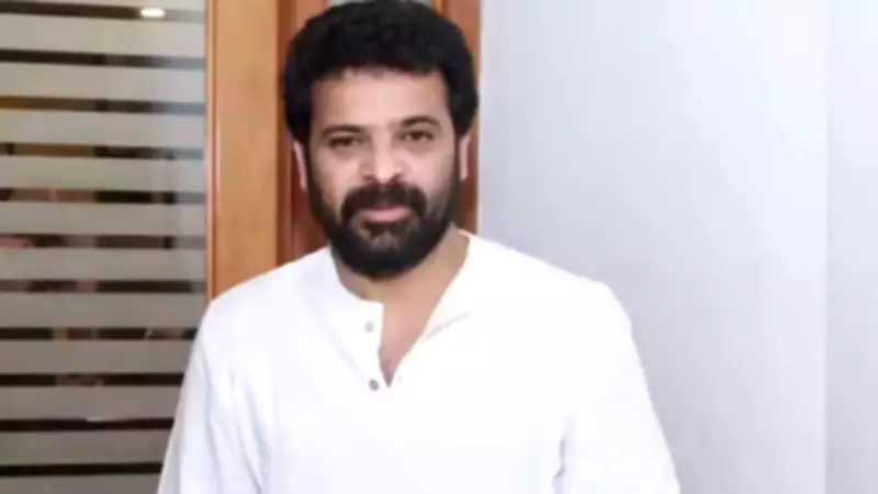 Suriya's Mounam Pesiyadhe Re-release Sparks Emotional Wave Ahead of Valentine's Day