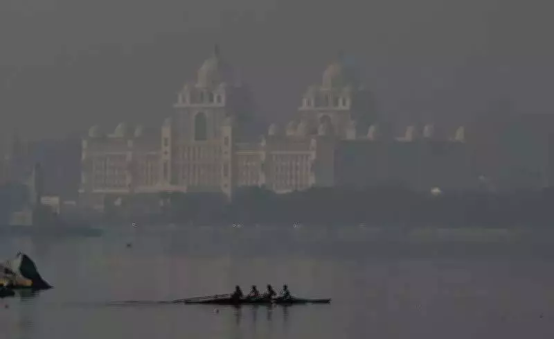 Telangana's Extended Winter Breaks 4-Year Trend, Temperatures Dip 6°C Below Normal