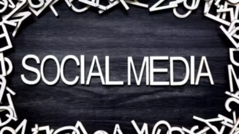 The Lost Art of Commuting Connections: Strangers No More